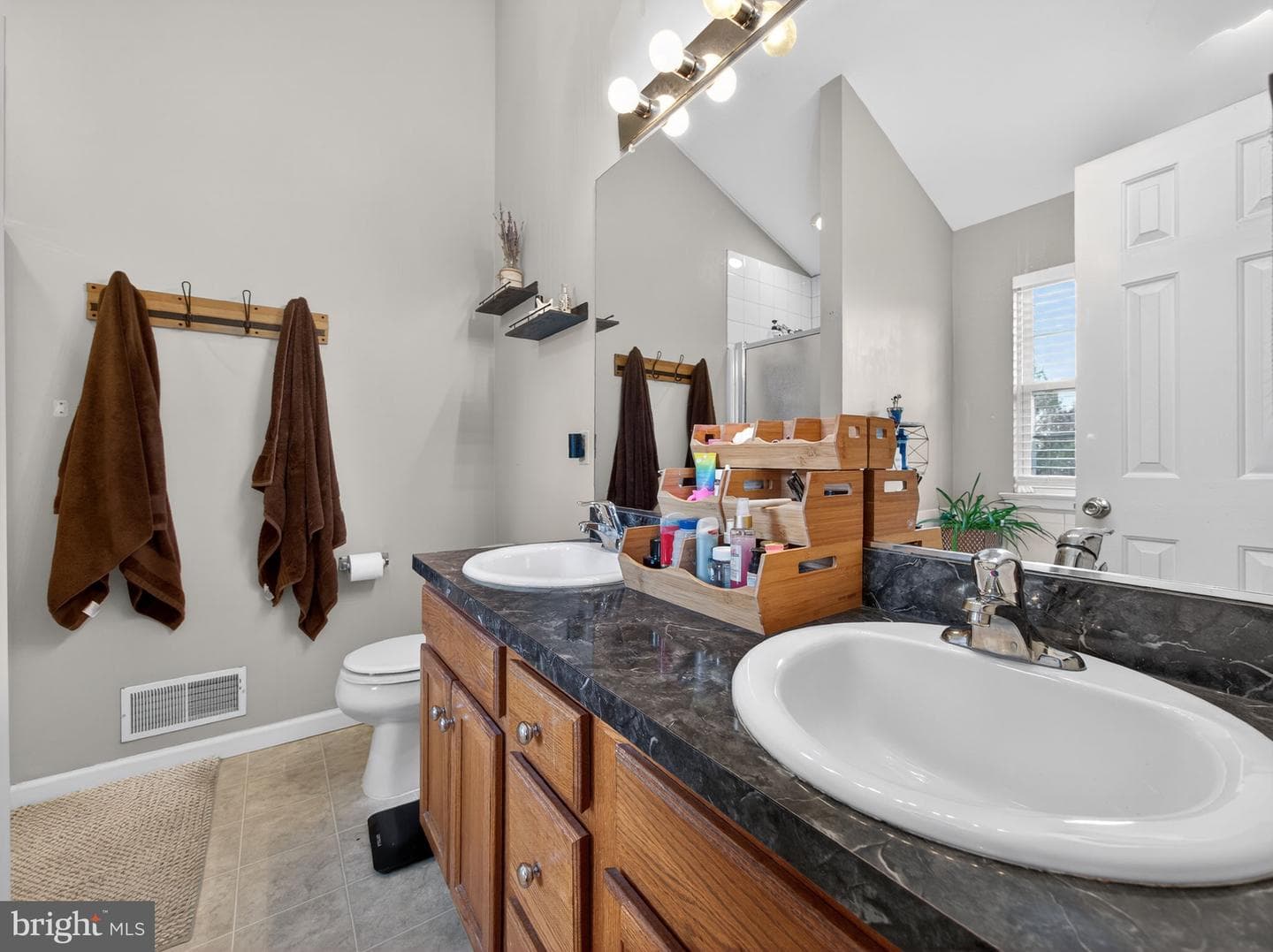 1525 Cambridge Drive photo 30