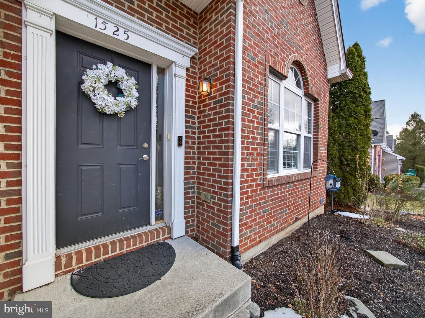 1525 Cambridge Drive photo 4