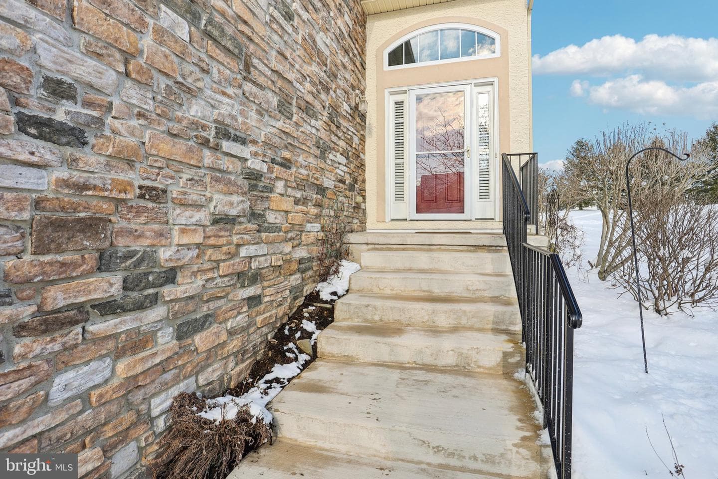 2509 Ludwig Court photo 2