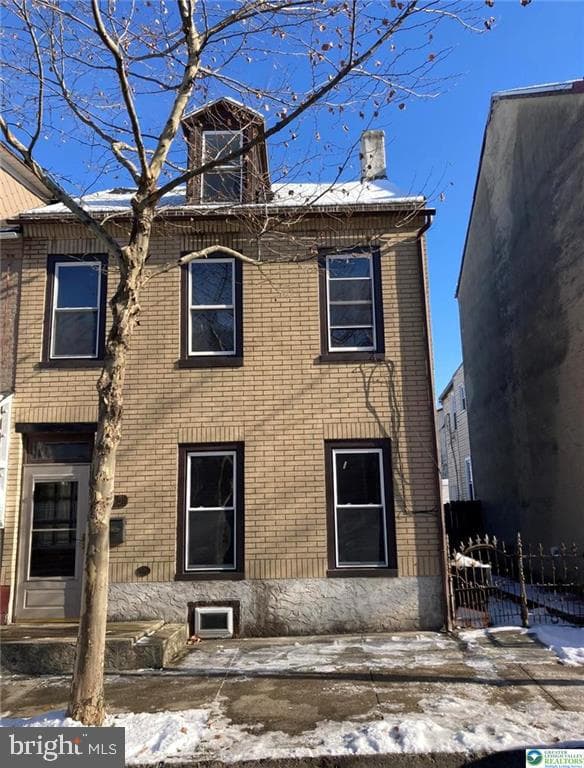 335 N 9th Street