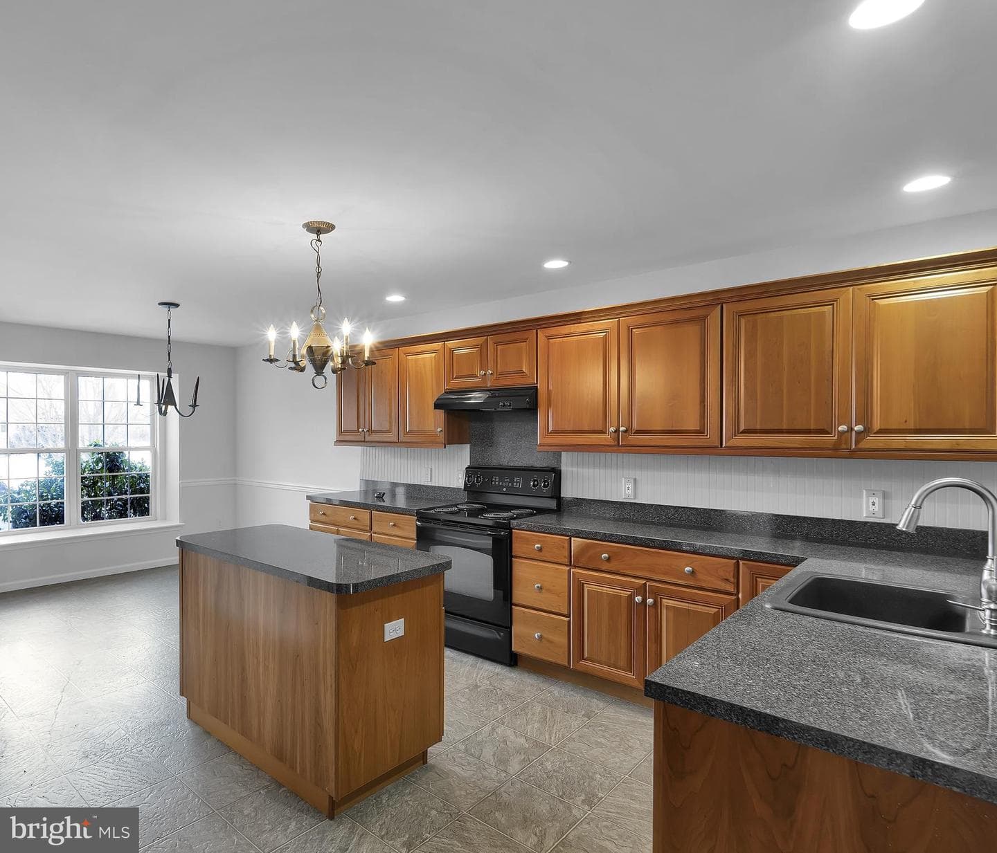 2073 Rolling Meadow Drive photo 13