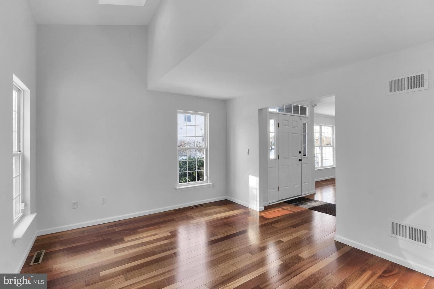 2073 Rolling Meadow Drive photo 5