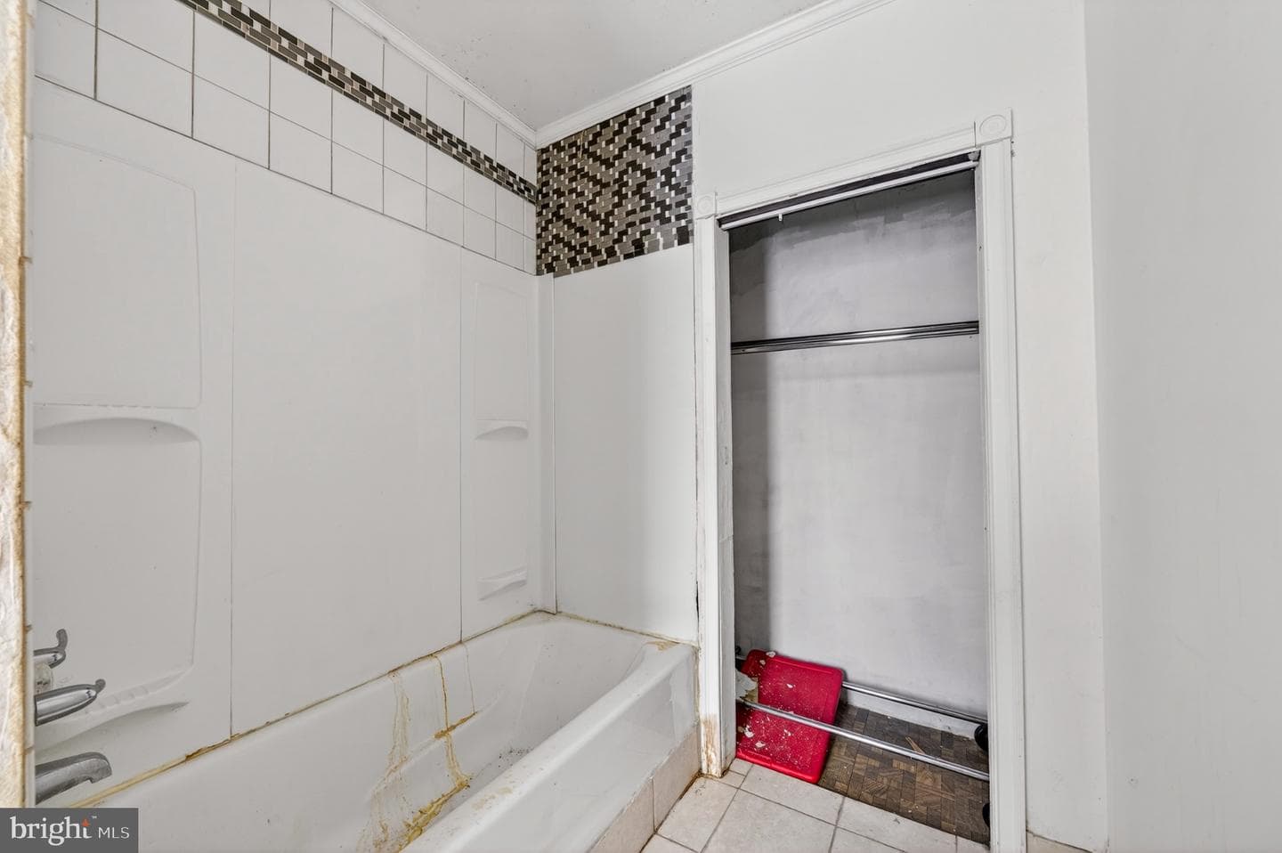 337 1/2 2nd Street N photo 18