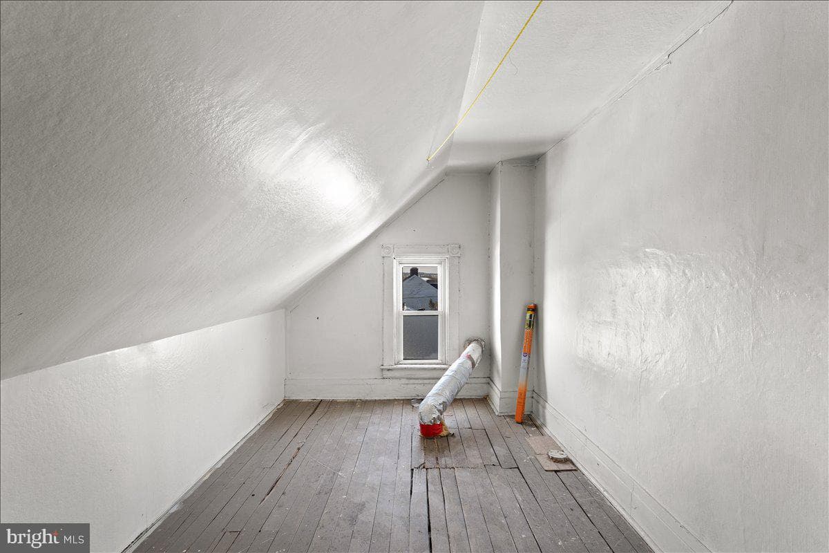 204 S Carlisle Street photo 16