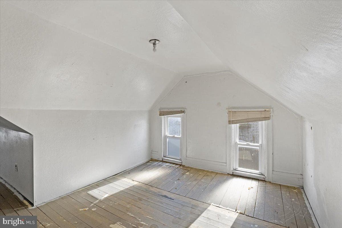 204 S Carlisle Street photo 17