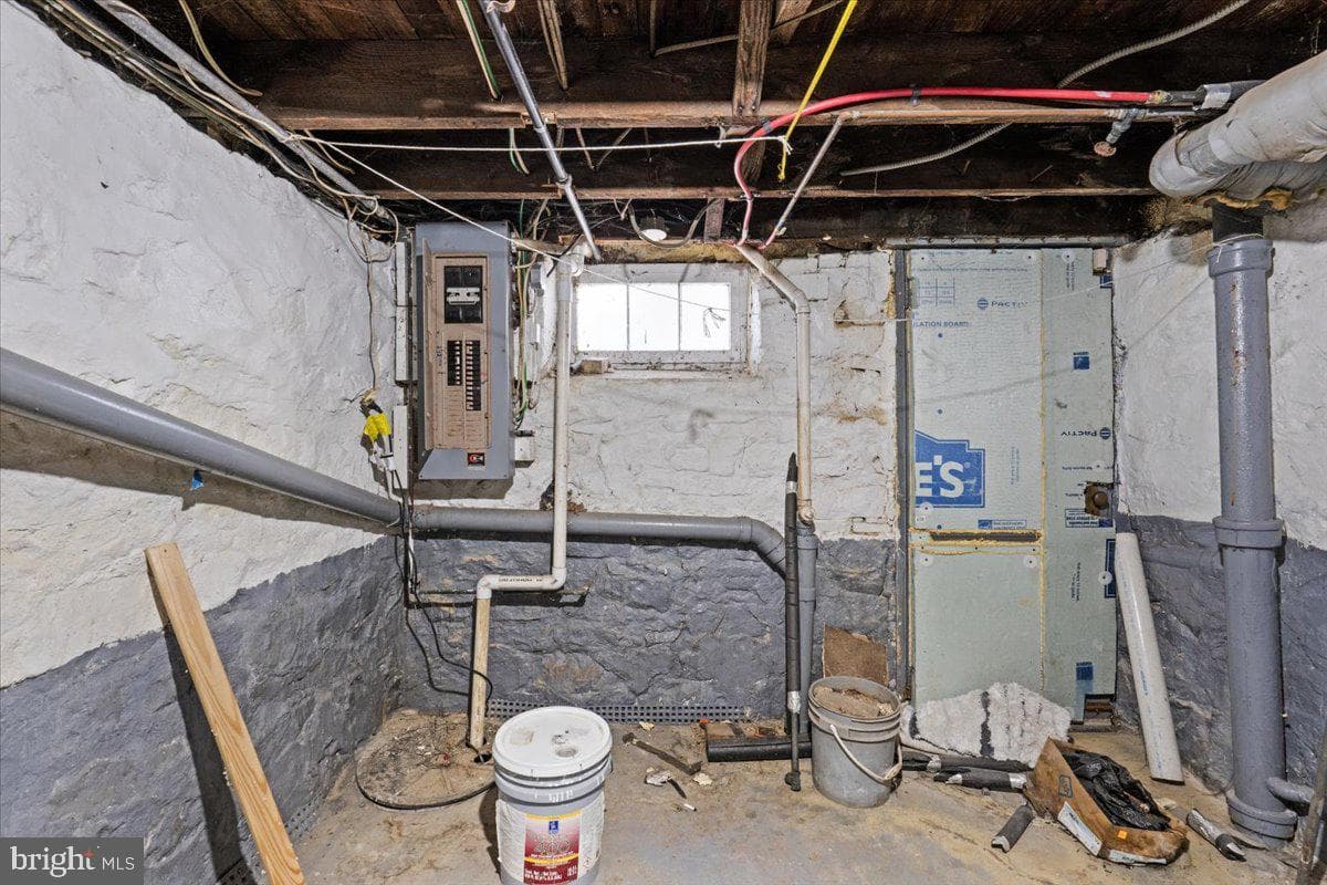 204 S Carlisle Street photo 24