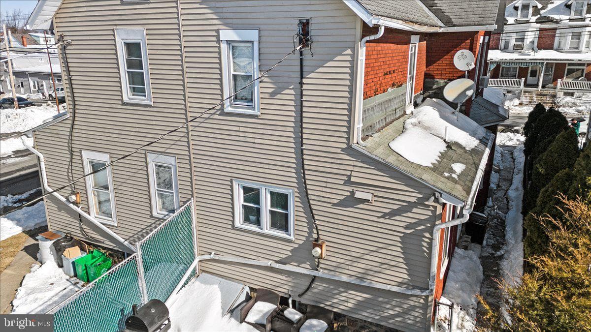 204 S Carlisle Street photo 26
