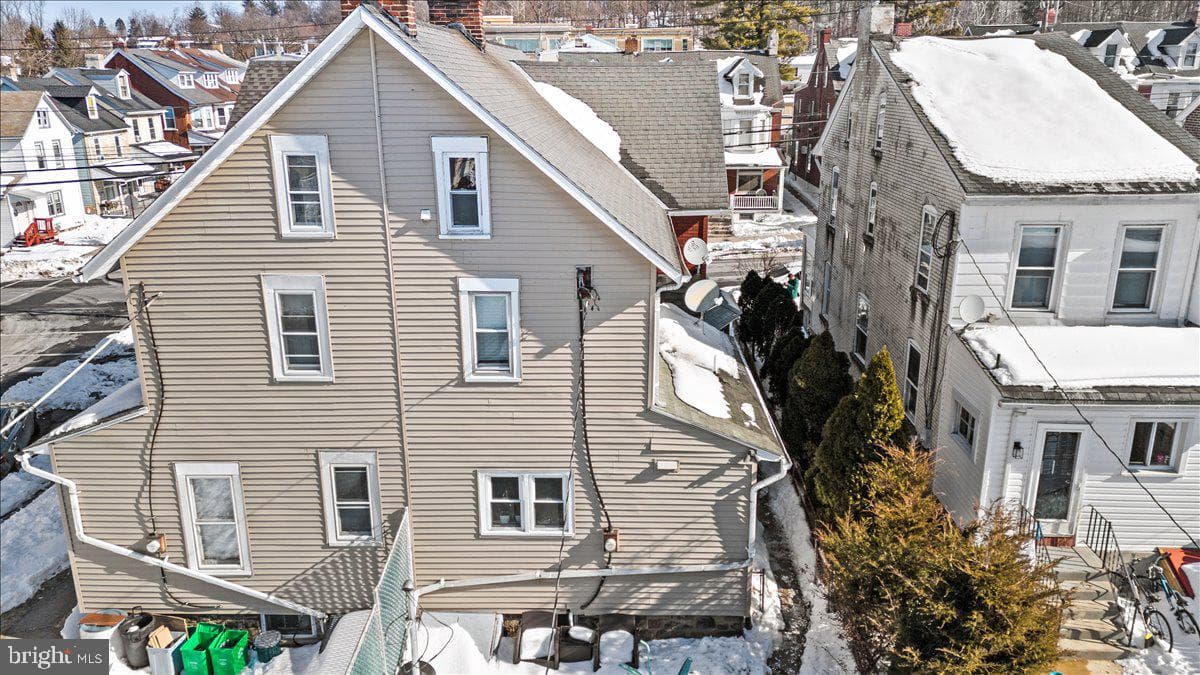 204 S Carlisle Street photo 27