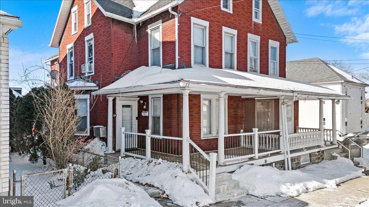 204 S Carlisle Street photo 4