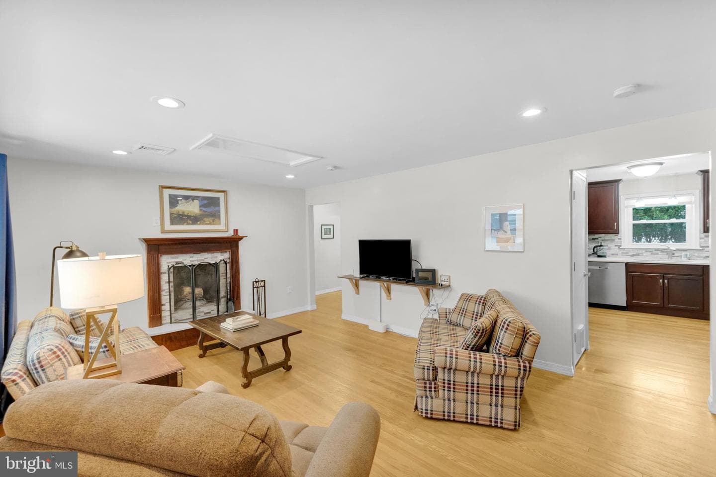 2512 W Highland Street photo 5
