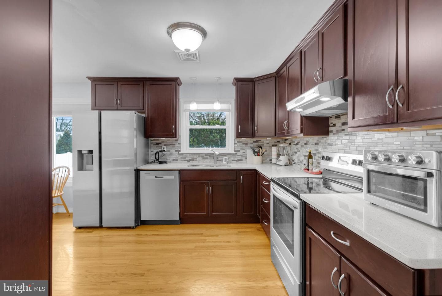 2512 W Highland Street photo 6