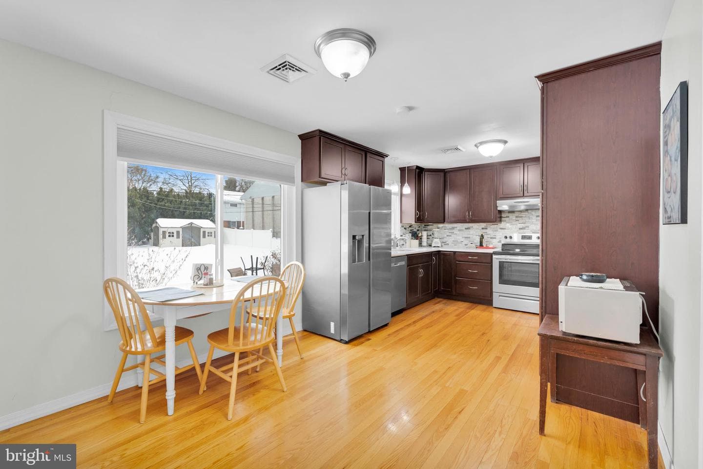 2512 W Highland Street photo 8