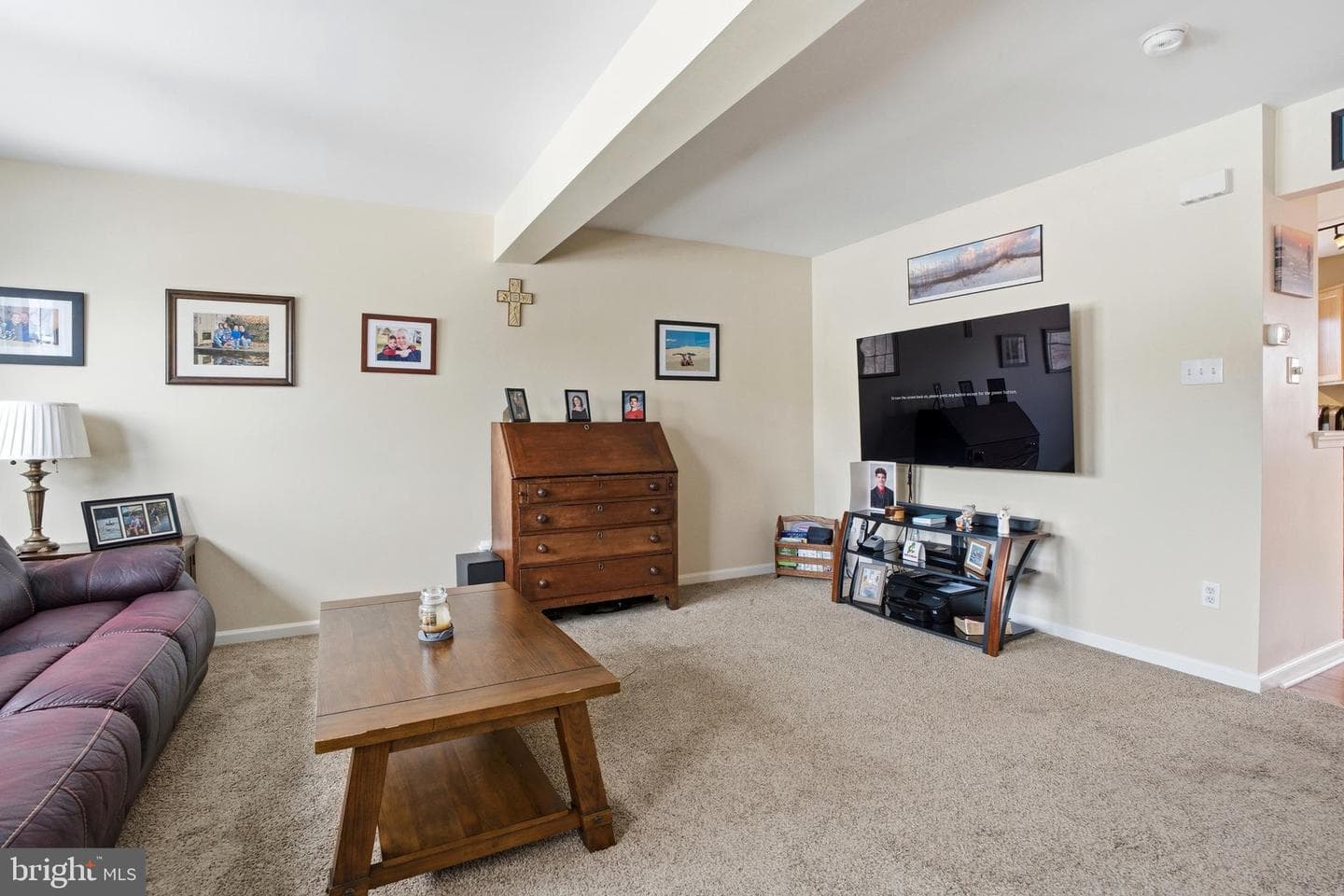 1048 Sparrow Way photo 11
