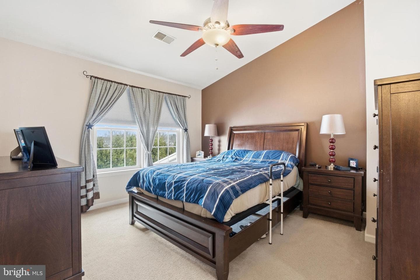 1048 Sparrow Way photo 26