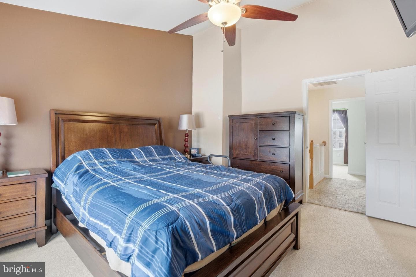 1048 Sparrow Way photo 27