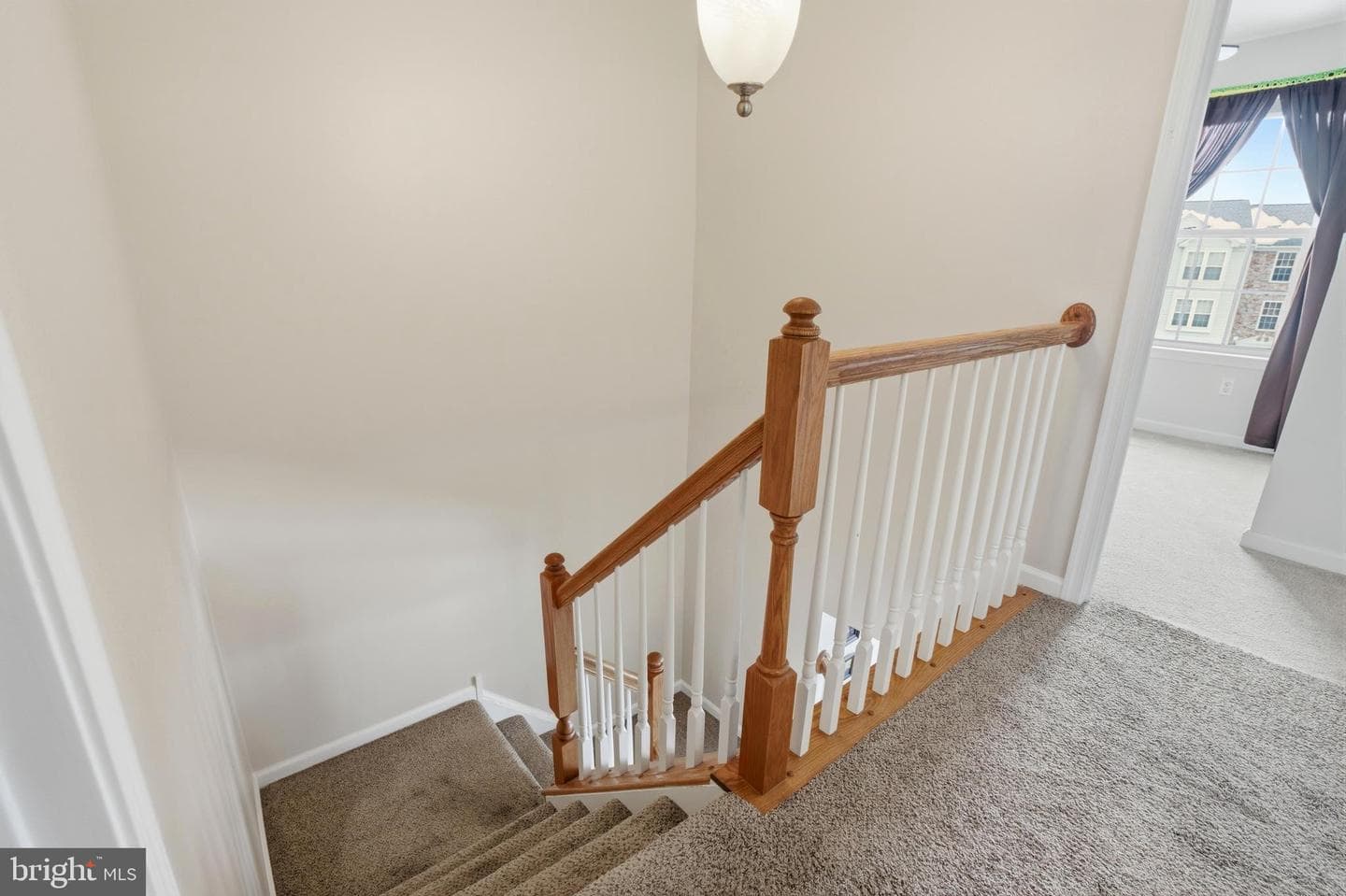 1048 Sparrow Way photo 28
