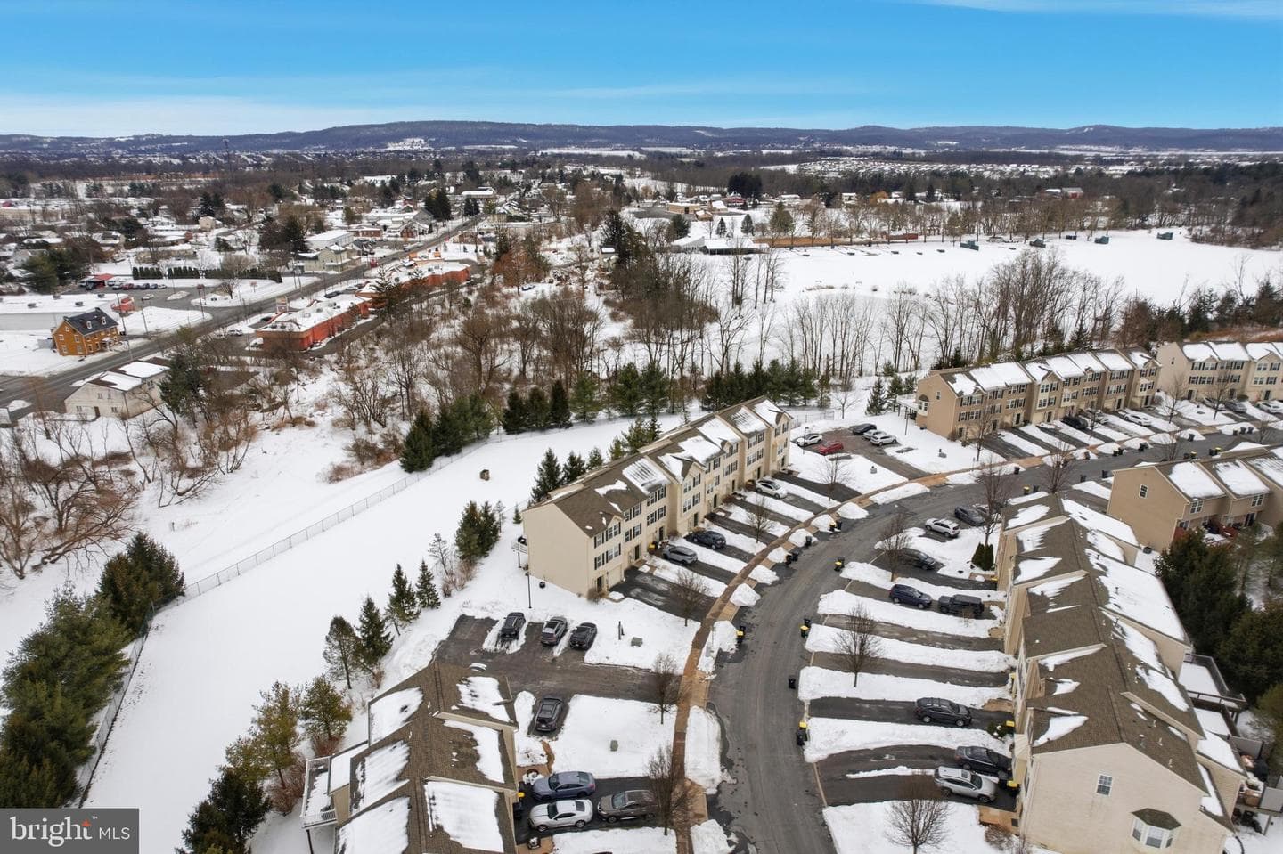 1048 Sparrow Way photo 39