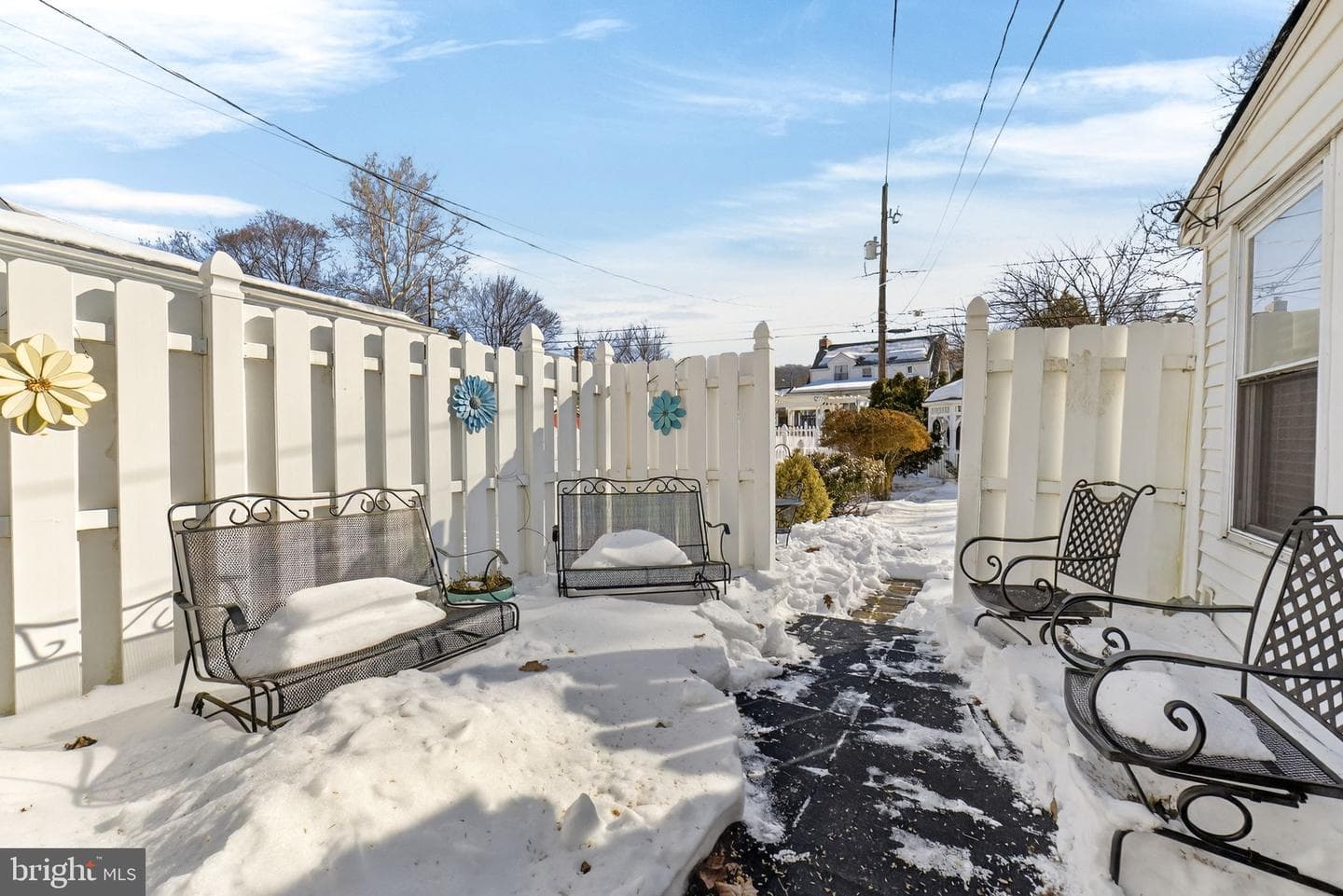 926 Buttonwood Street photo 45