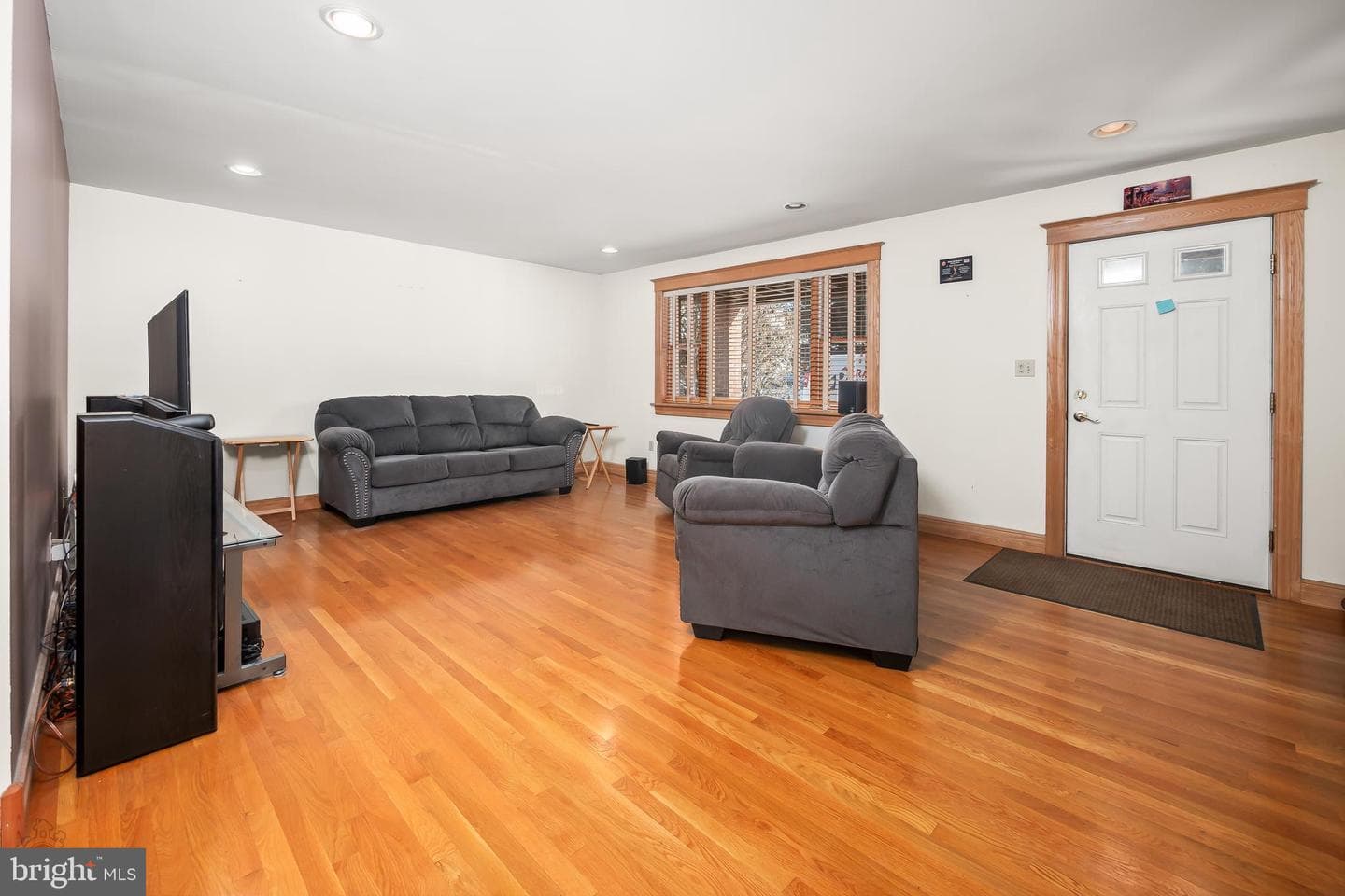 557 Minor Street photo 32