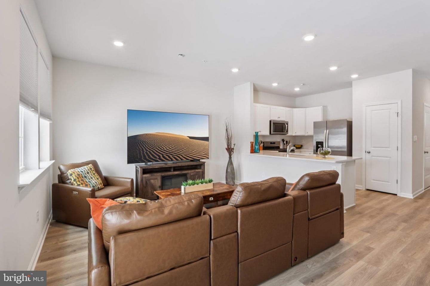 1138 Martin Road photo 3