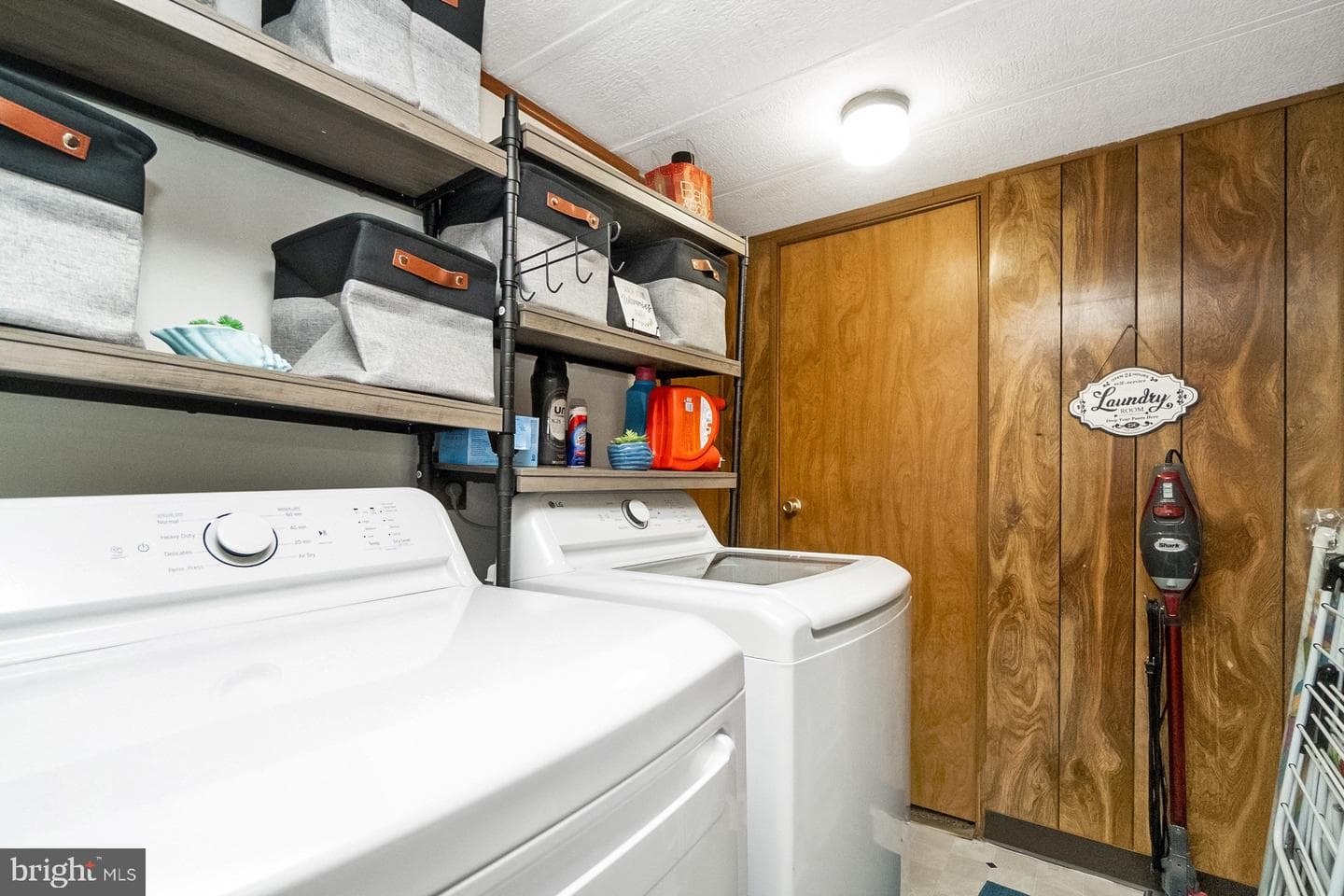 1048 Cedar Street photo 18