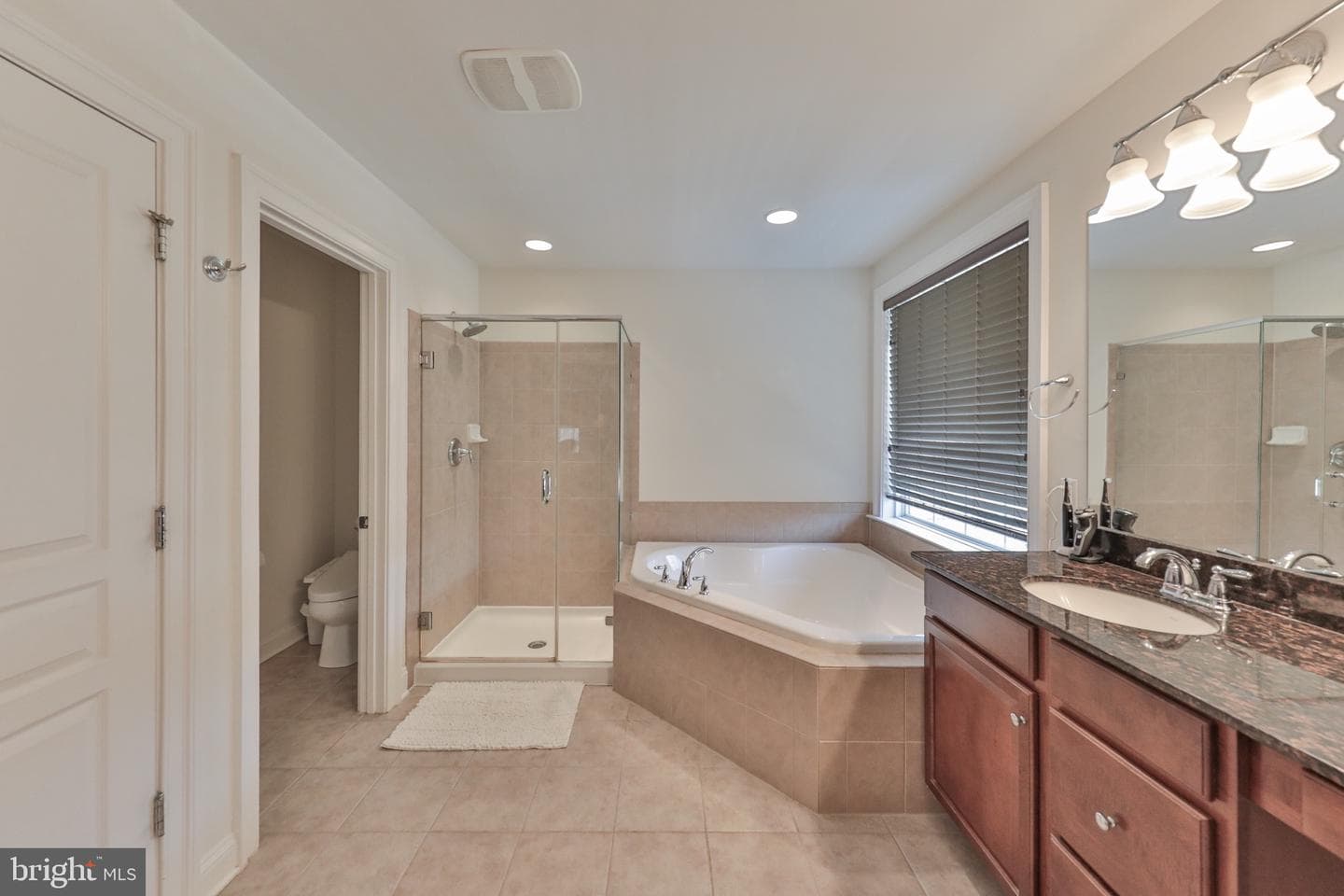 1919 Pembrooke Drive photo 54