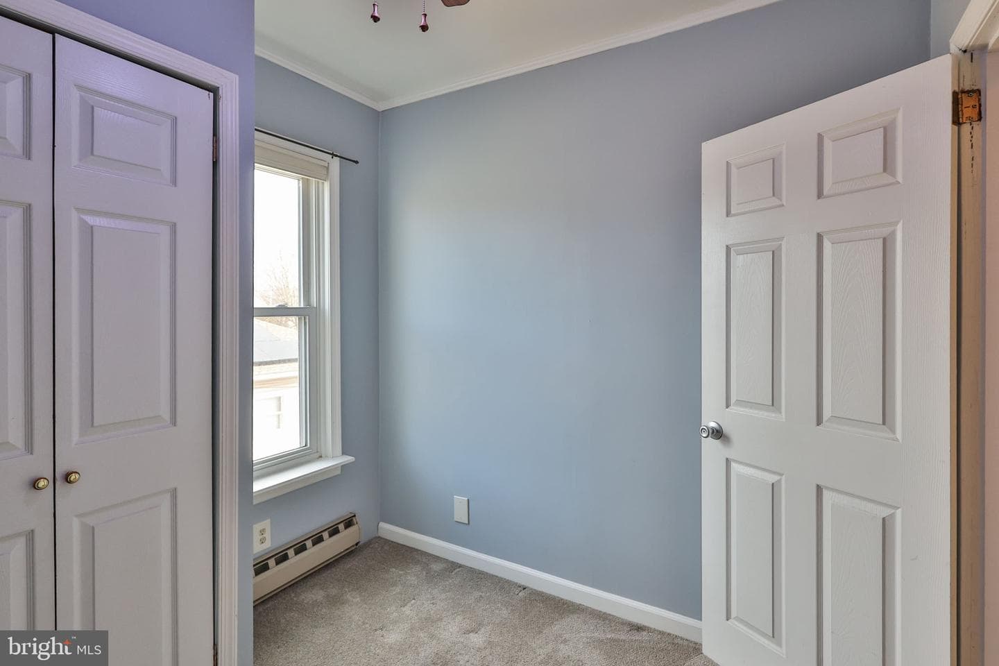 2045 Kenmore Avenue photo 33