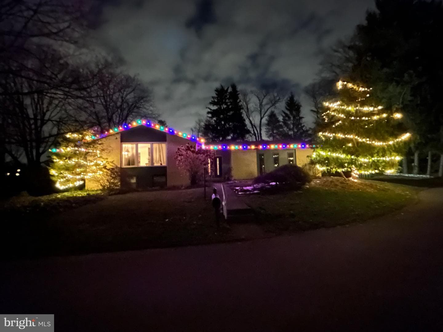 1989 Forest Lane photo 36