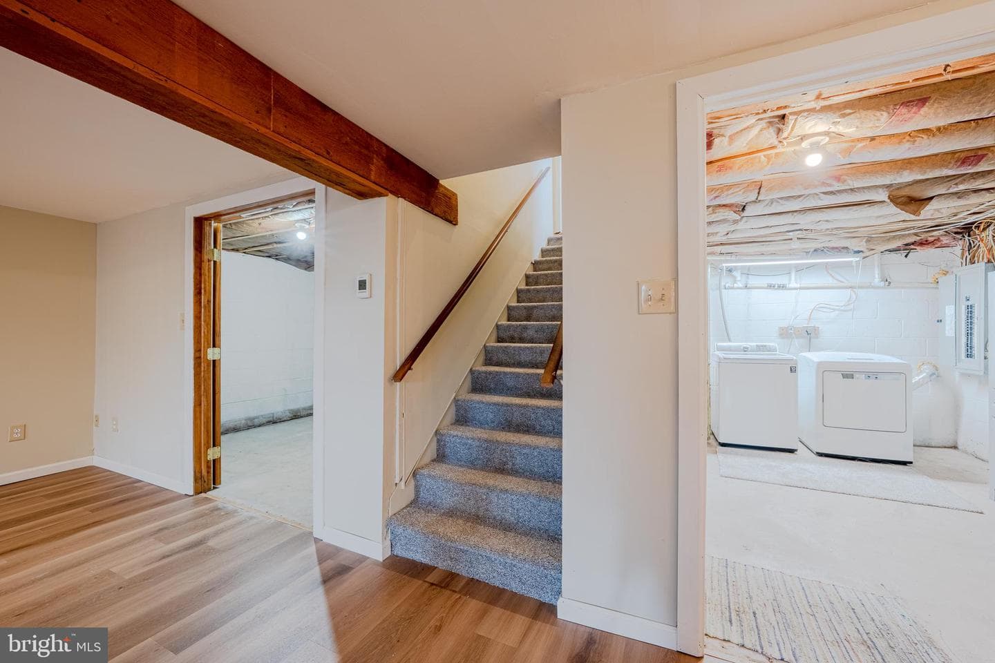 6527 Walnut photo 21
