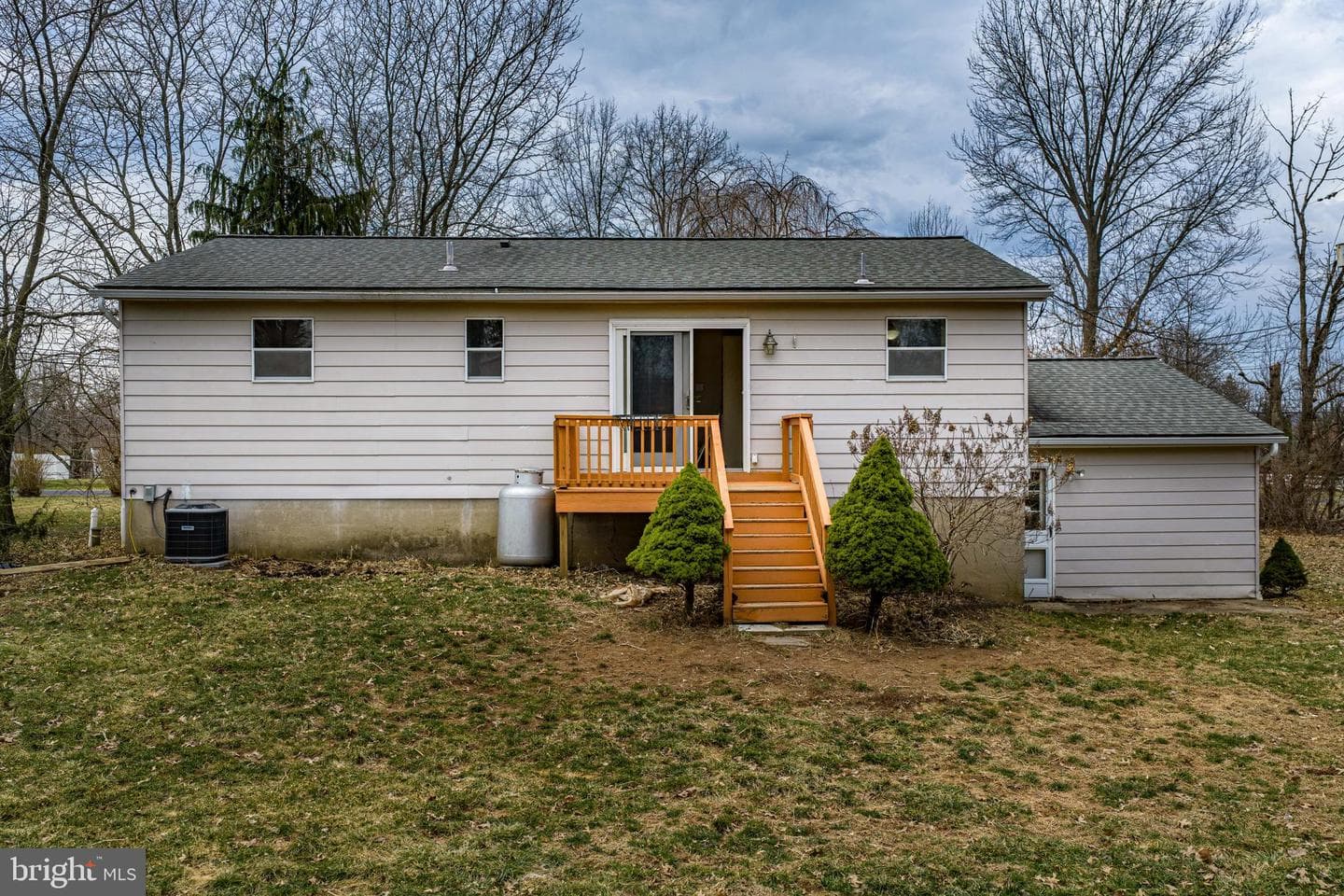 6527 Walnut photo 30