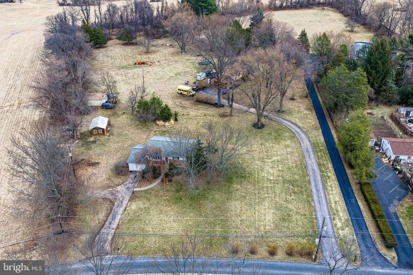 6527 Walnut photo 37