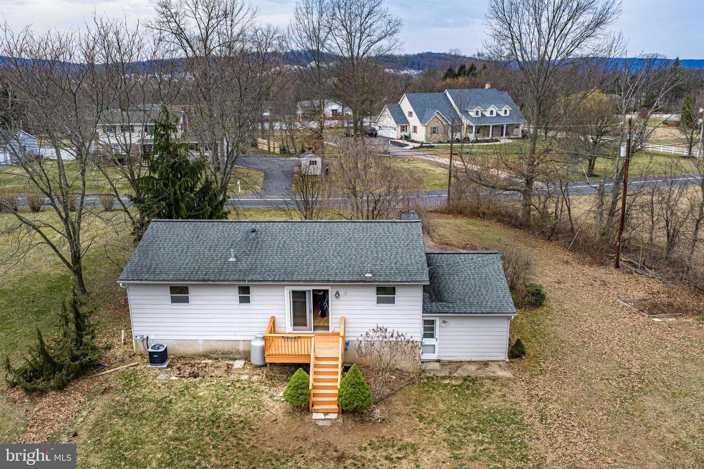 6527 Walnut photo 40
