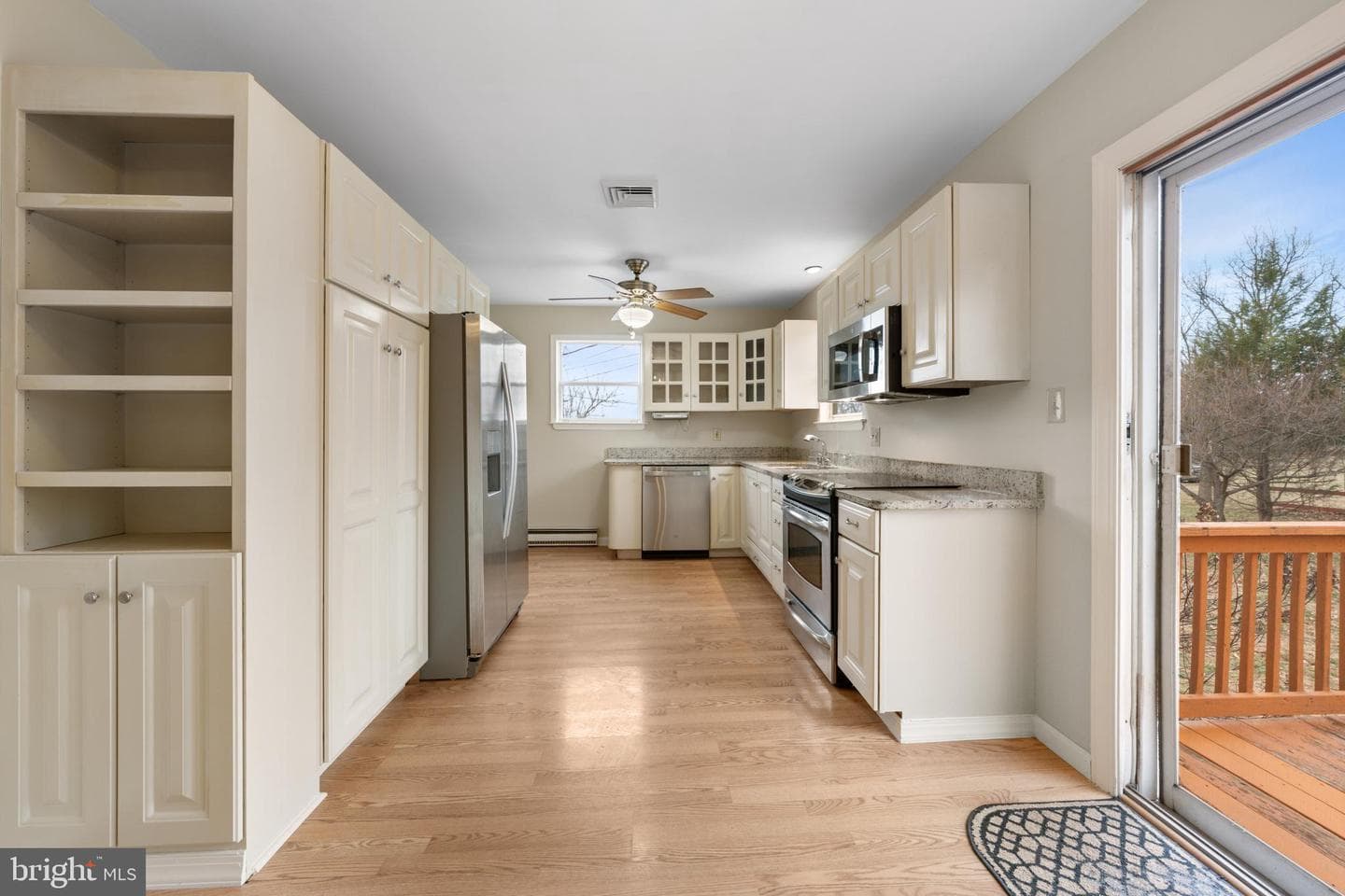 6527 Walnut photo 6