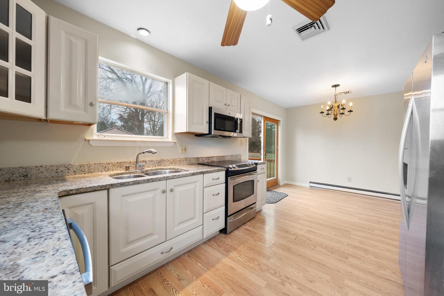 6527 Walnut photo 8