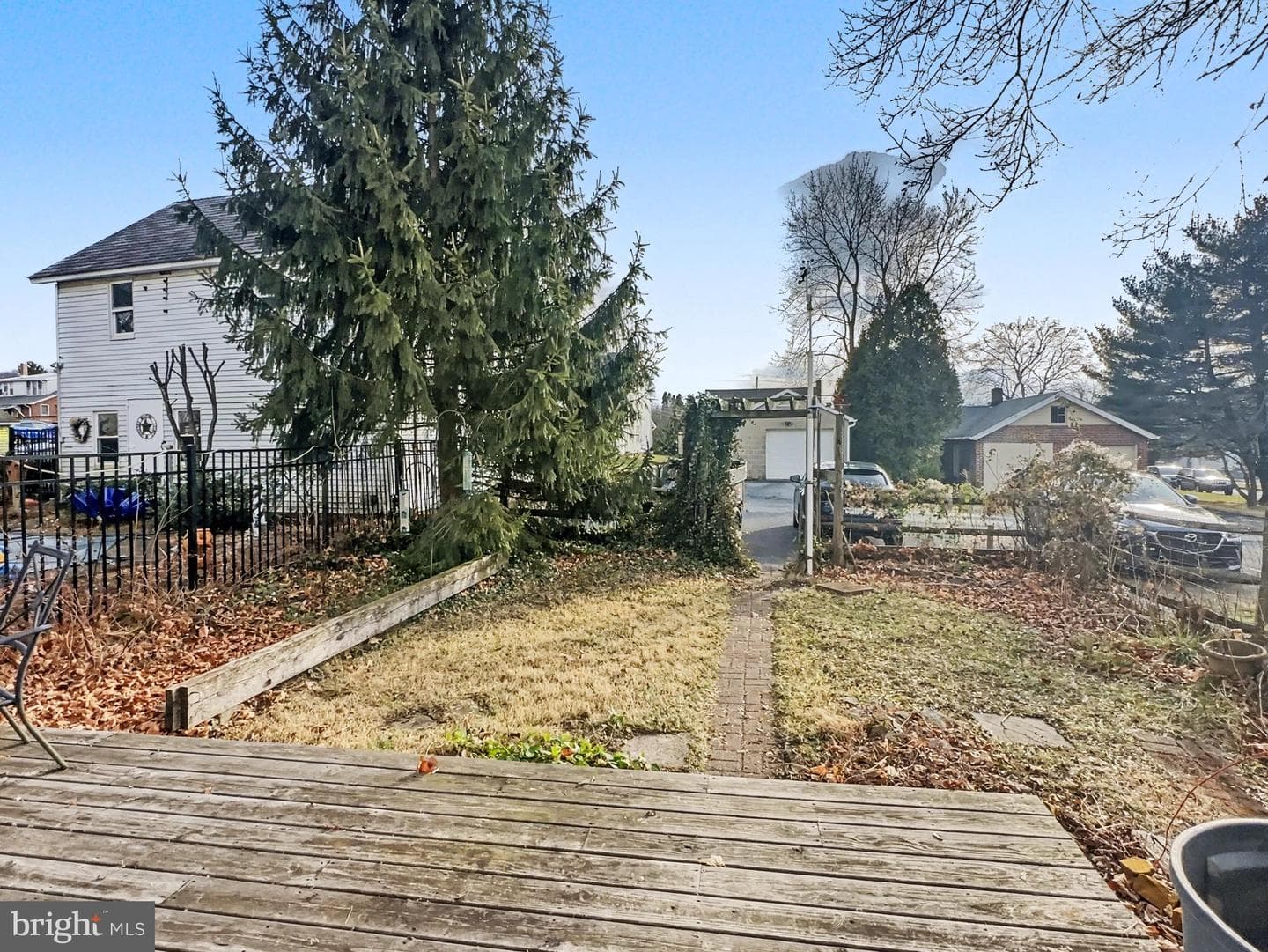 432 Fairview Street photo 12