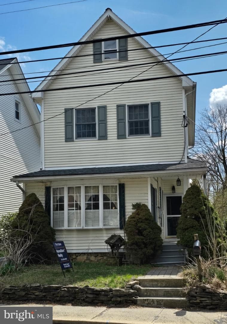 432 Fairview Street photo 2