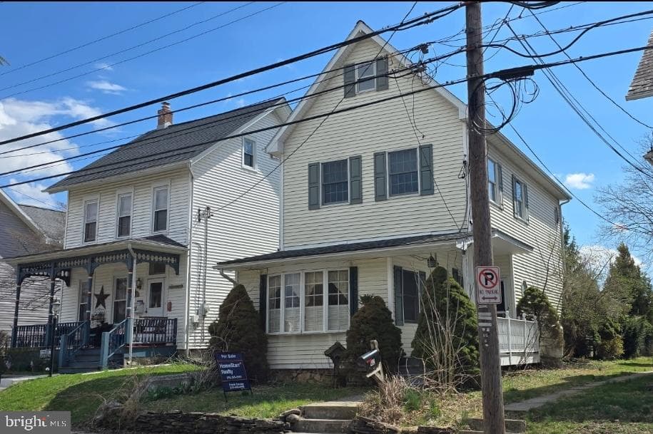 432 Fairview Street photo 3