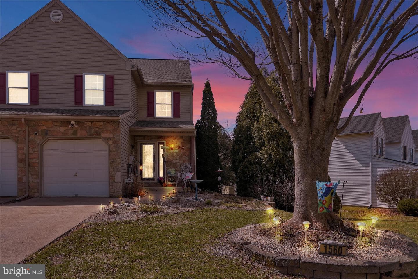 1560 Pinewind Drive photo 4