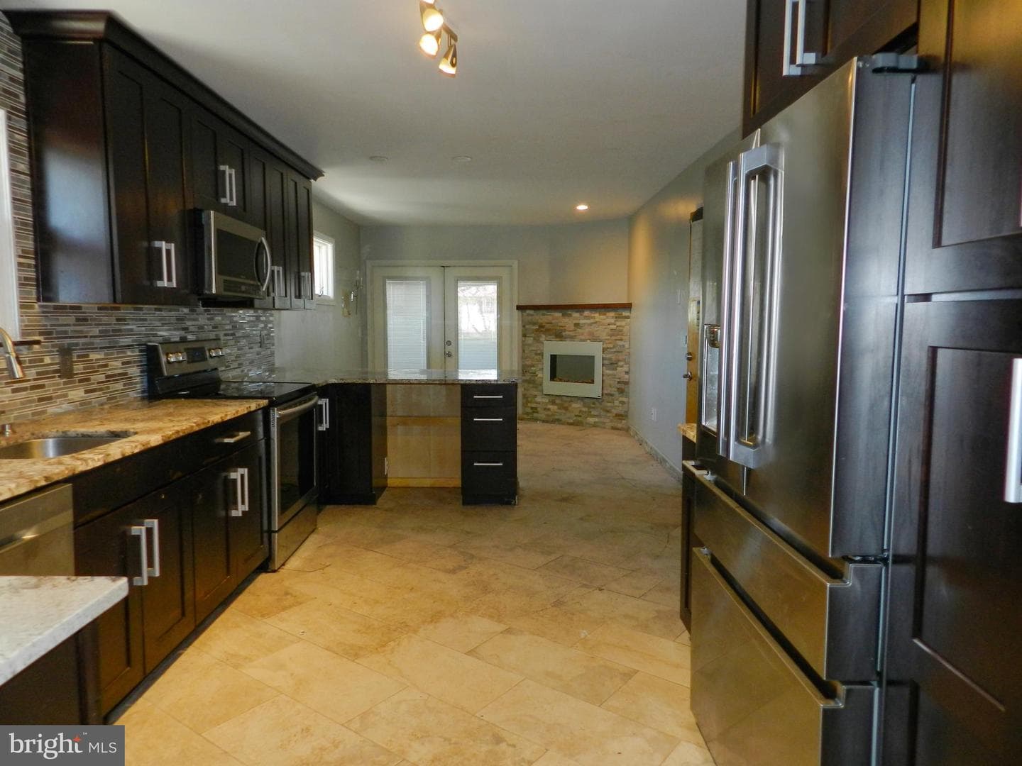 1055 Pine Tree Drive photo 9