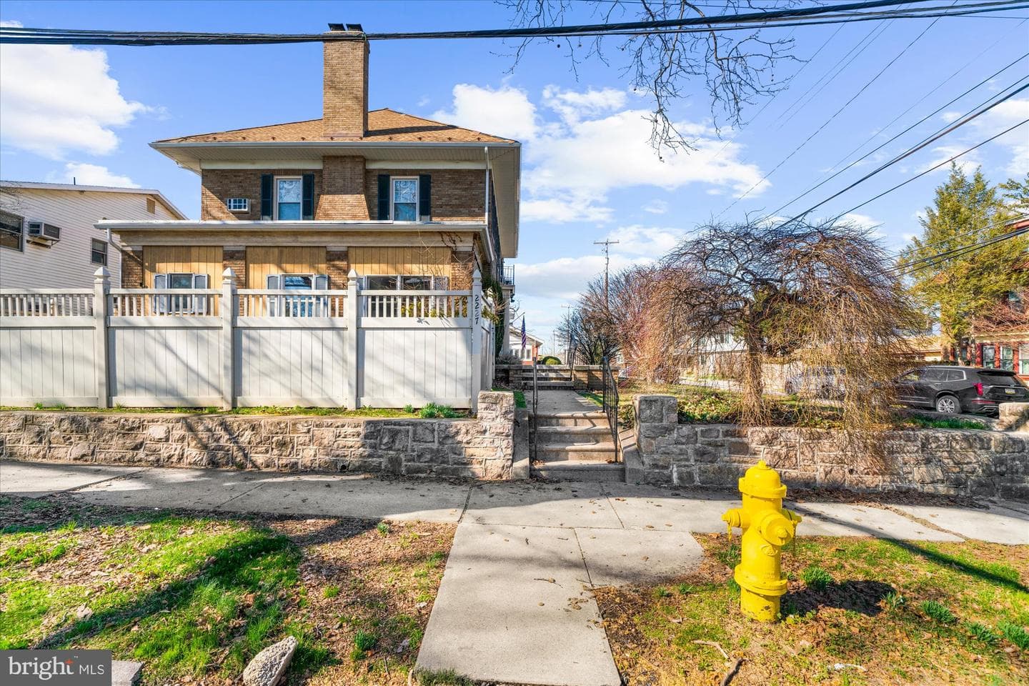 2227 Gordon Street #1 photo 4