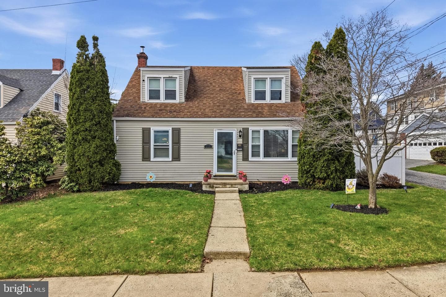 316 S Leh St photo 2