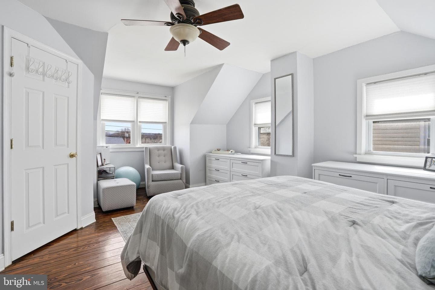 316 S Leh St photo 22