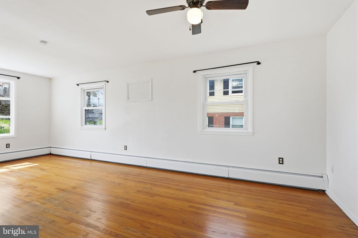 739 Henry Drive photo 10