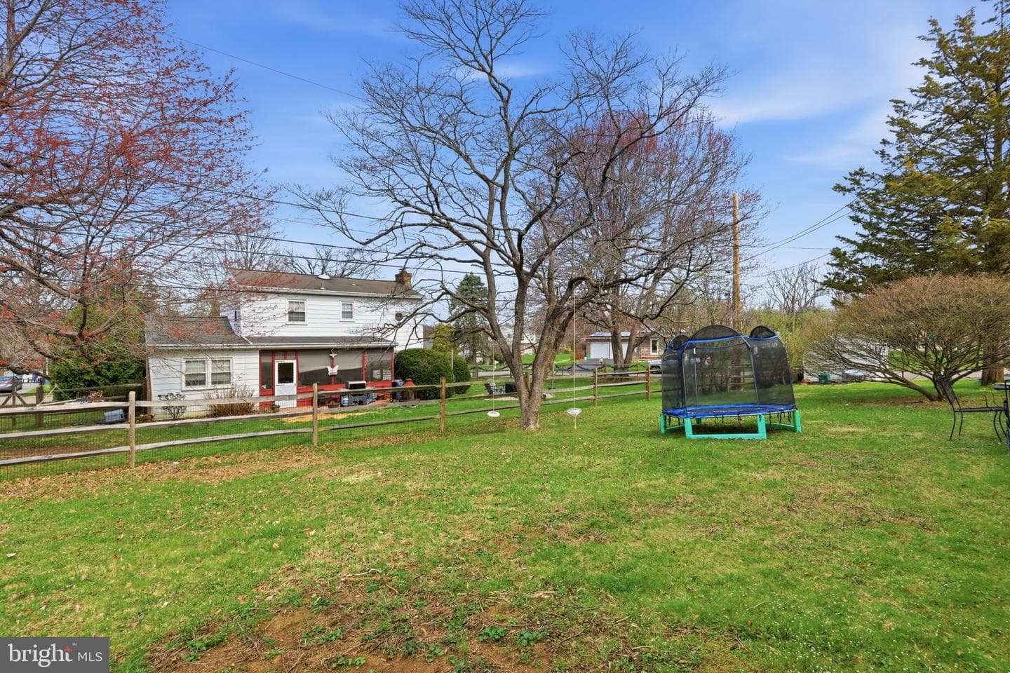 739 Henry Drive photo 32