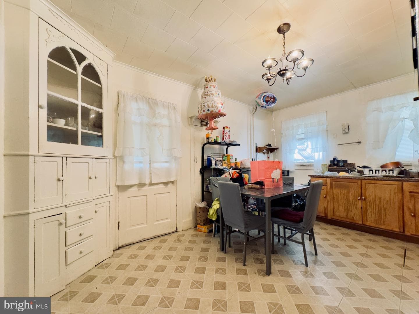 423 N Railroad Street photo 16