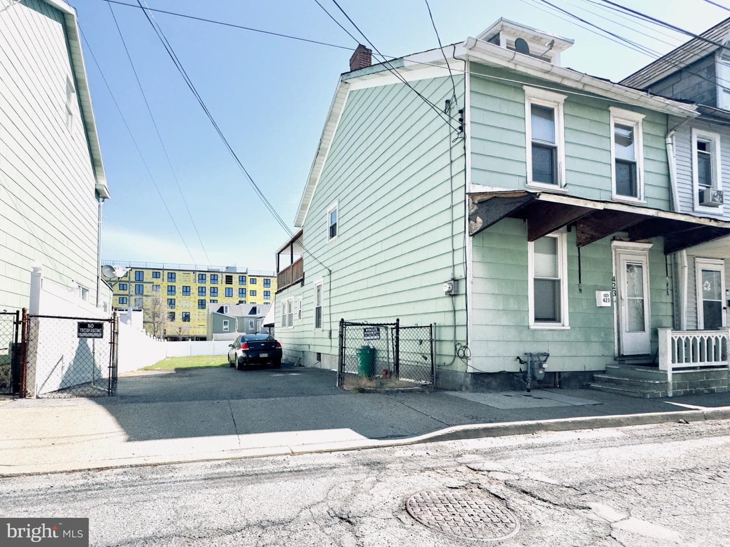 423 N Railroad Street photo 4
