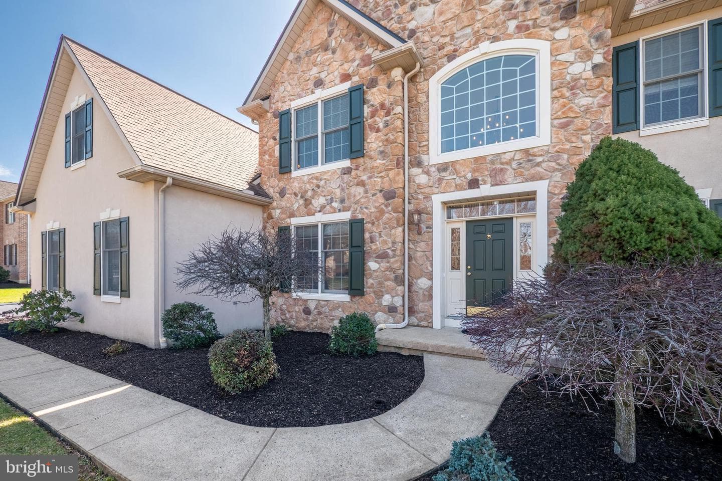 3350 Bay Hill Dr N photo 3