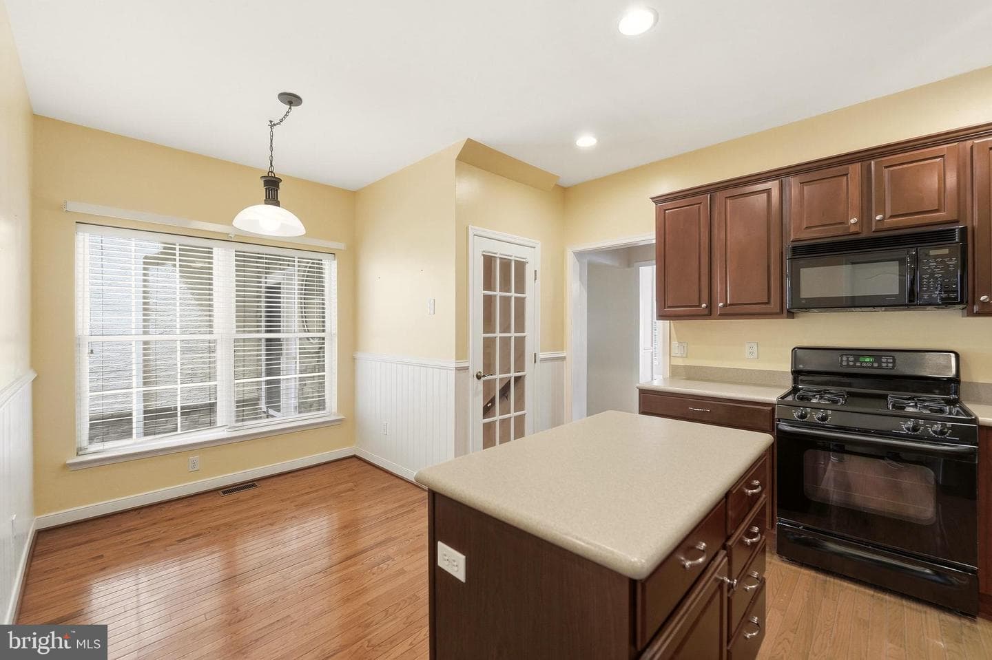 2493 Thistle Road photo 11