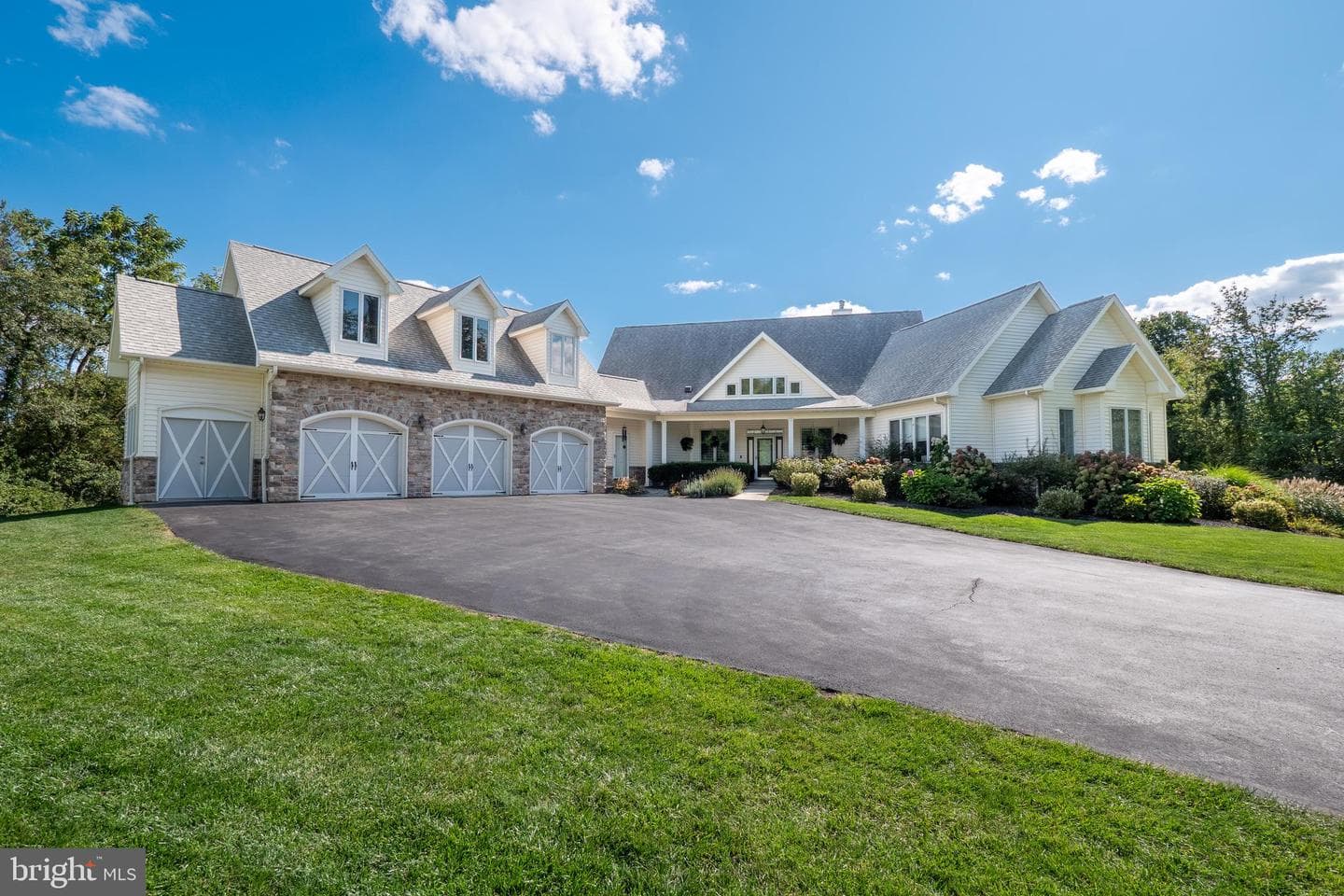 6410 Sweetbriar Lane photo 1