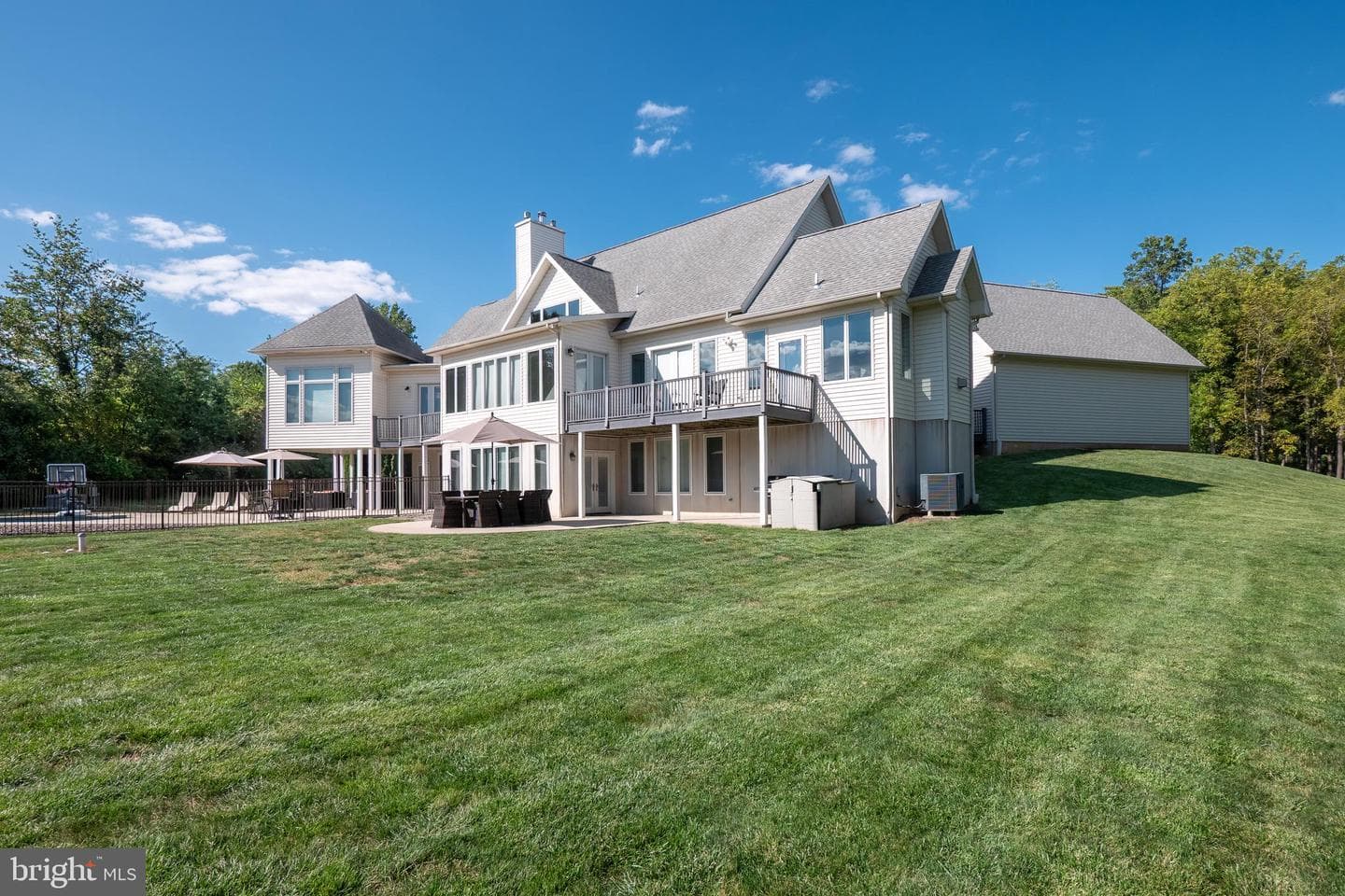 6410 Sweetbriar Lane photo 14